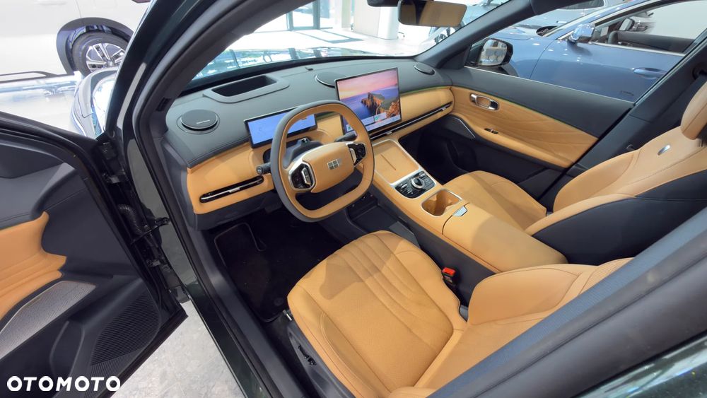 Geely Starray EM-i 1.5 PHEV Max - 8