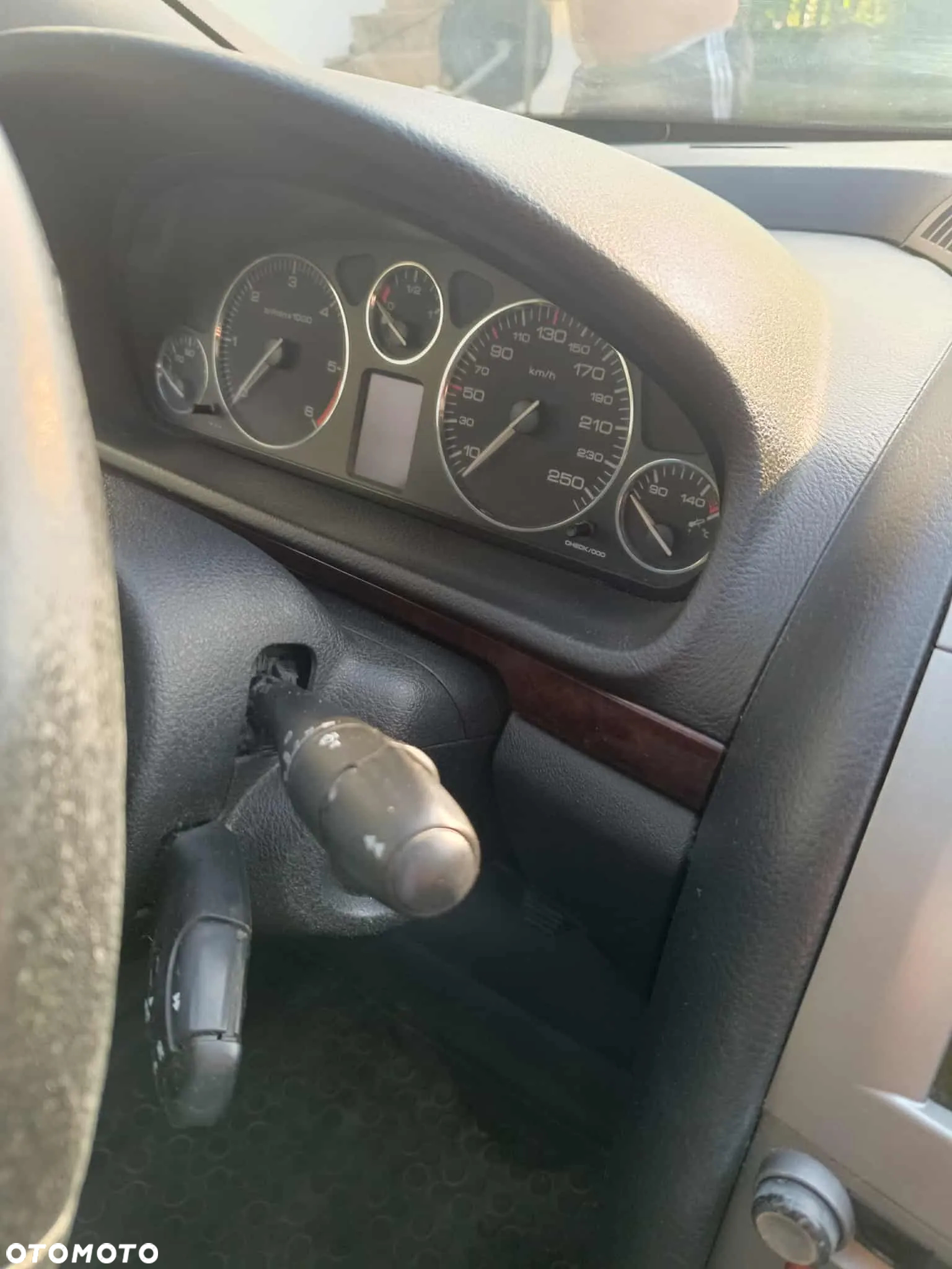 Peugeot 407 2.0 HDI Intense - 17