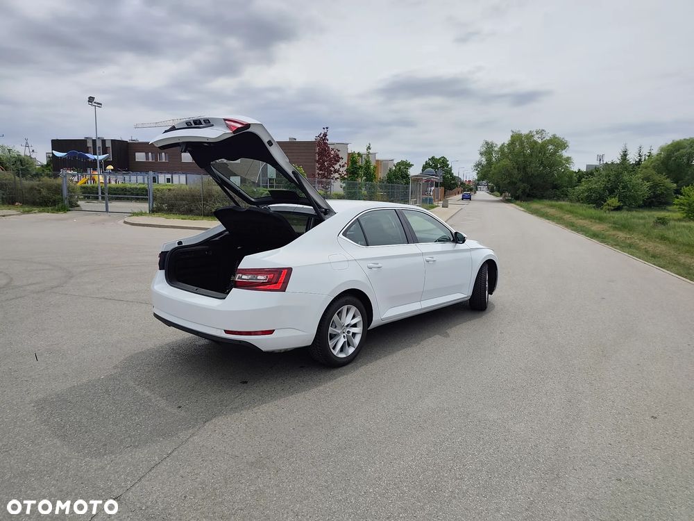 Skoda Superb 1.5 TSI ACT Style DSG - 24