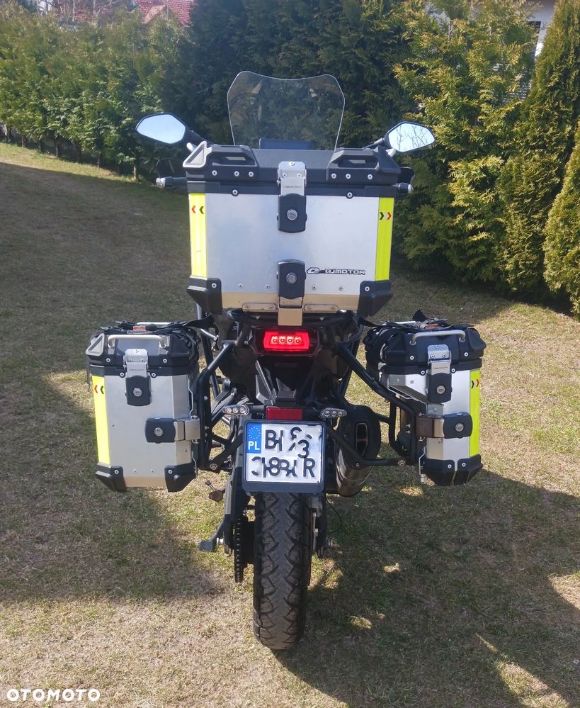 QJMOTOR SRT 800SX - 7