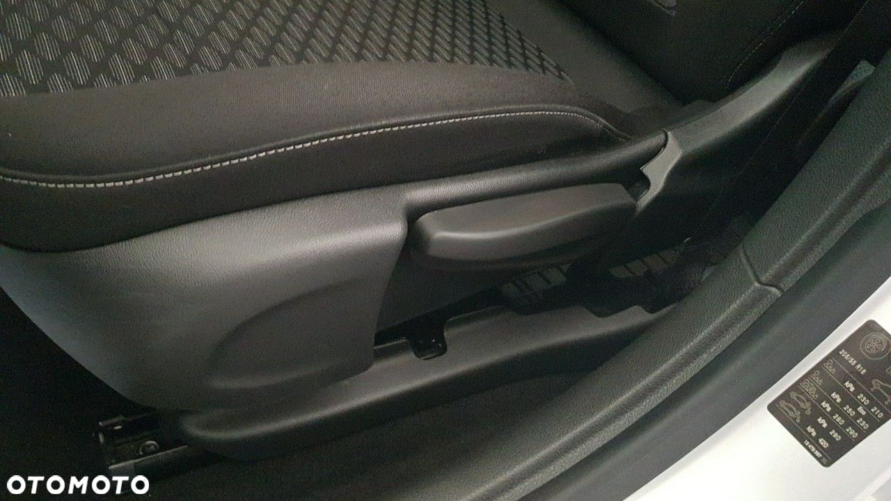 Opel Astra - 25