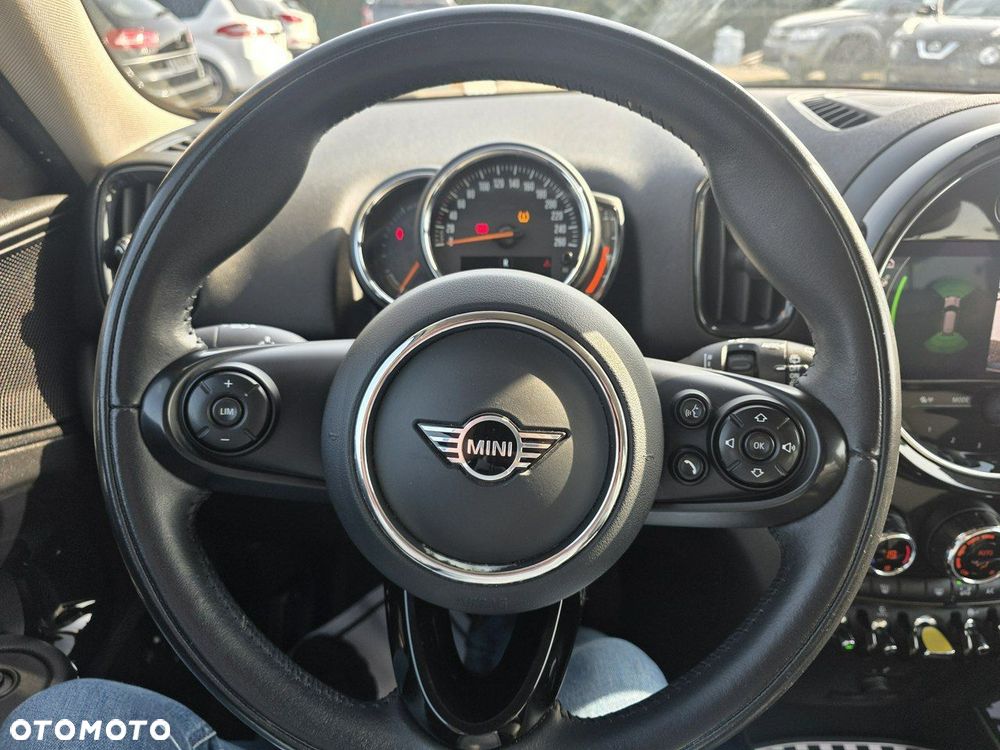 MINI Countryman - 24
