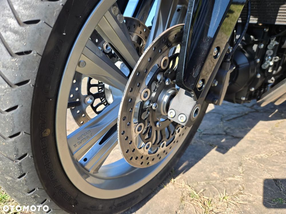 Honda CTX - 12