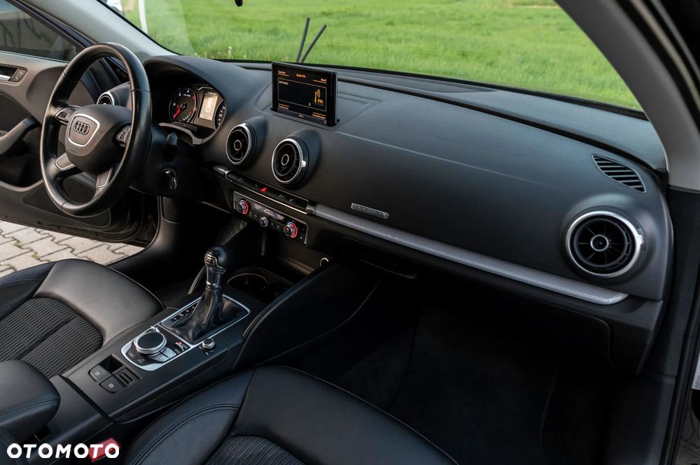 Audi A3 Sportback 2.0 TDI quattro S tronic design - 24