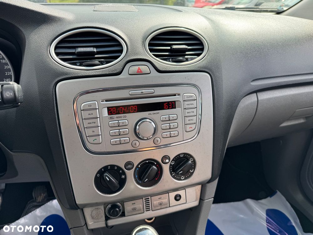 Ford Focus 1.8 TDCi Ghia - 13