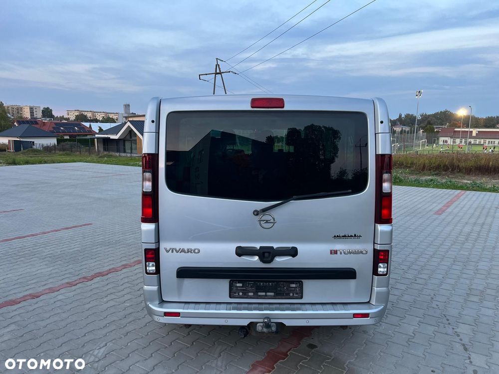 Opel Vivaro - 11