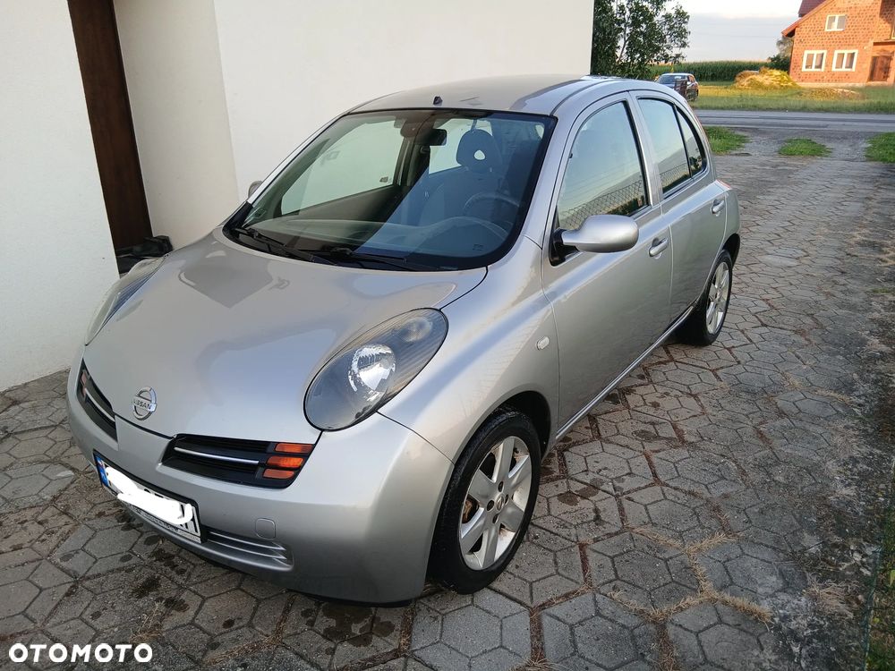 Nissan Micra - 1