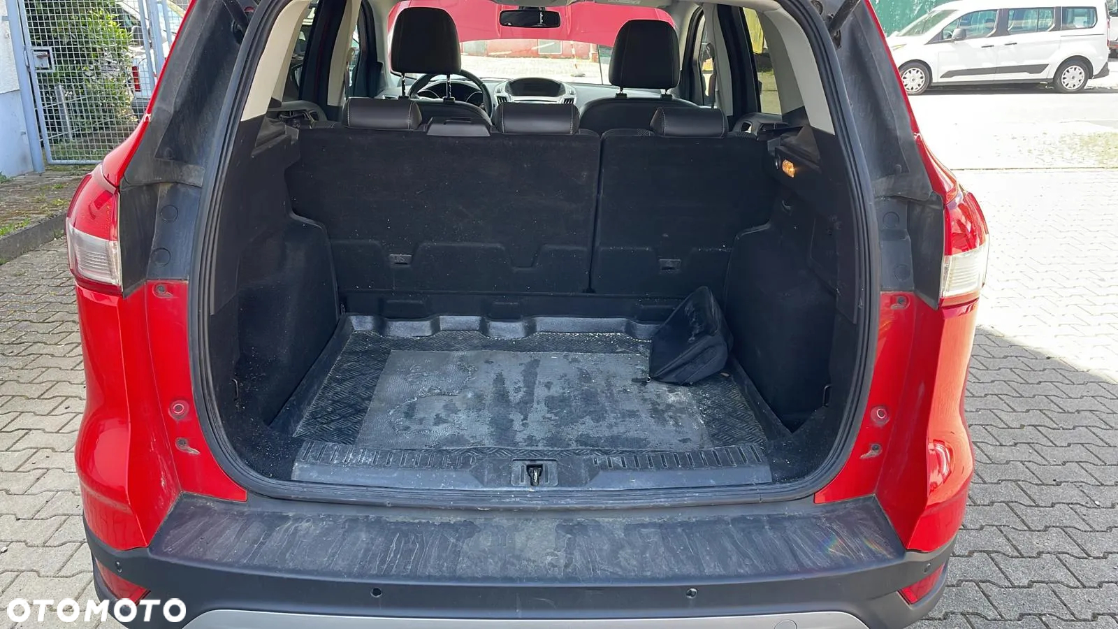 Ford Kuga 2.0 TDCi 2x4 Titanium - 18
