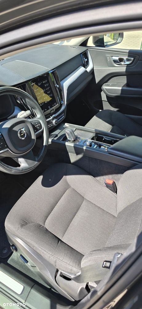 Volvo XC 60 B5 B AWD Momentum Pro - 10