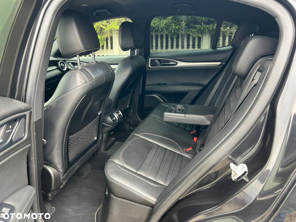 Alfa Romeo Stelvio 2.2 JTDM Executive Q4 - 23