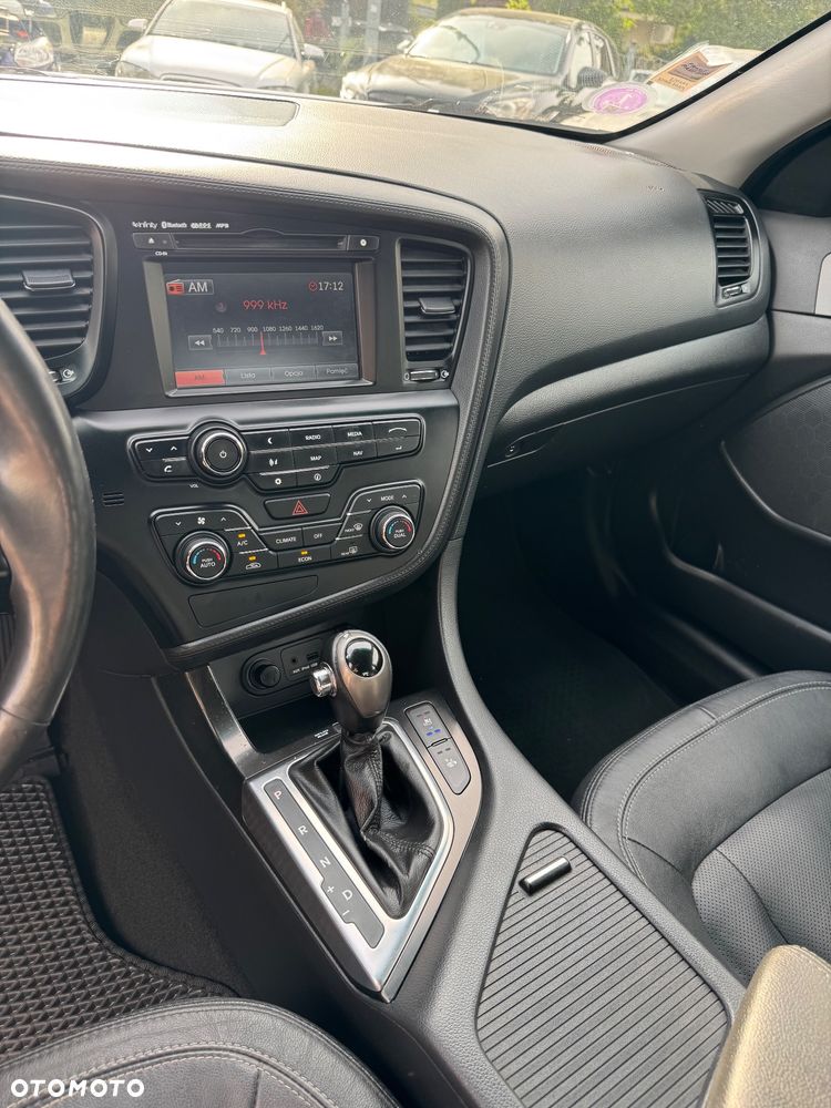 Kia Optima 2.0 Hybrid L - 24