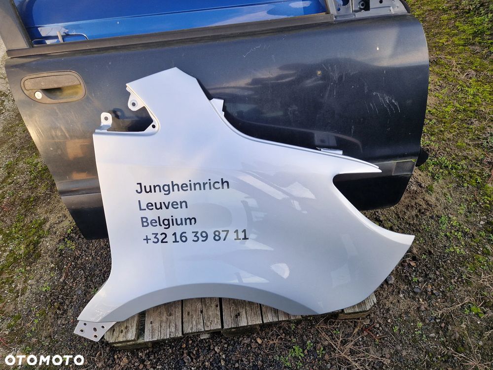 BŁOTNIK PRAWY MERCEDES SPRINTER 907 910 - 19