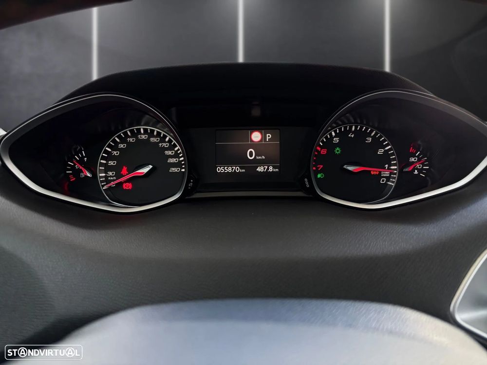 Peugeot 308 PureTech 130 GPF EAT8 Stop & Start Tech Edition - 4