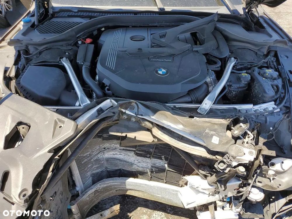 BMW Seria 8 - 29