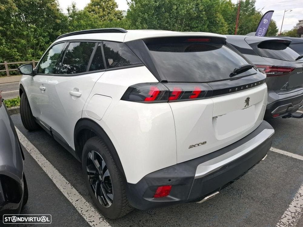 Peugeot 2008 1.2 PureTech Allure Pack - 3