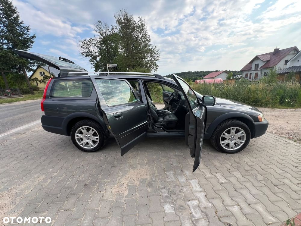 Volvo XC 70 - 24