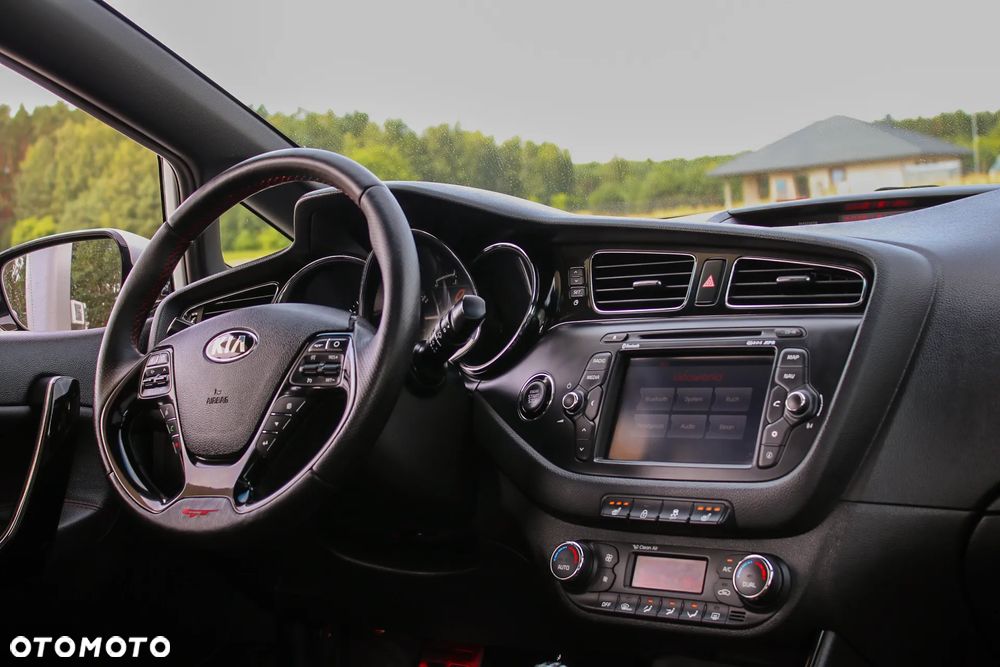 Kia Ceed 1.6 T-GDI GT-Track - 33