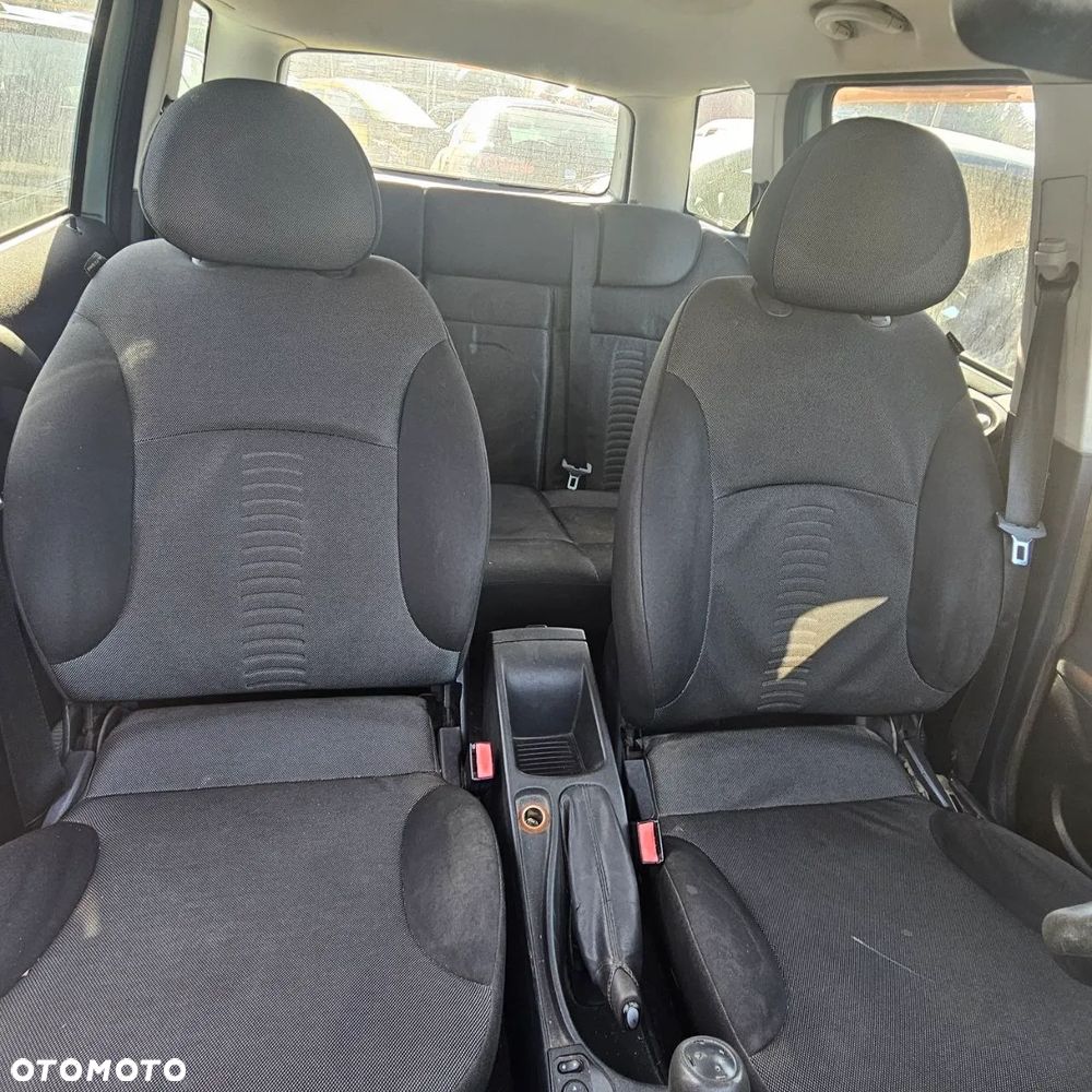 FIAT STILO SW 1.9 JTD, kombi 2006r 1,9 D 88 kW / 120 KM (kod lak: 745) pojazd na części: maska, zderzak, drzwi, szyby, lusterka, chłodnica ... - 13