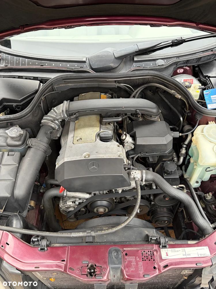 Mercedes-Benz Klasa C 200 T Elegance - 15