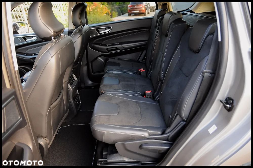 Ford S-Max - 30