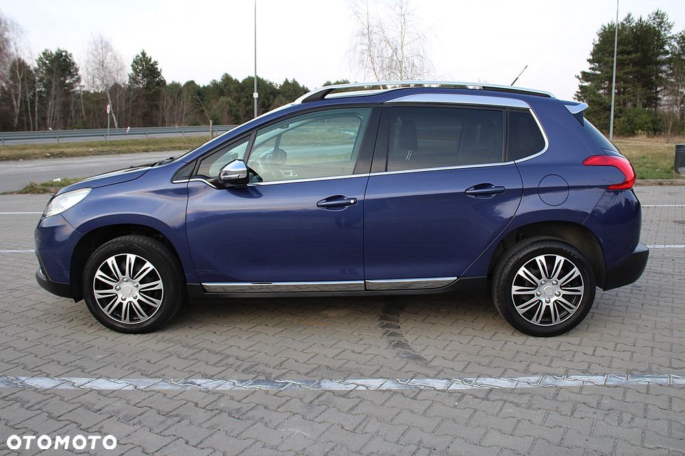Peugeot 2008 1.6 e-HDi Allure S&S - 11