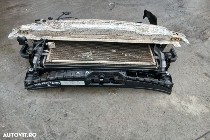 Trager / Calandru 4F0121251R 4F0805499B 4B0010157D 4F0121251R 4F08054 - 4