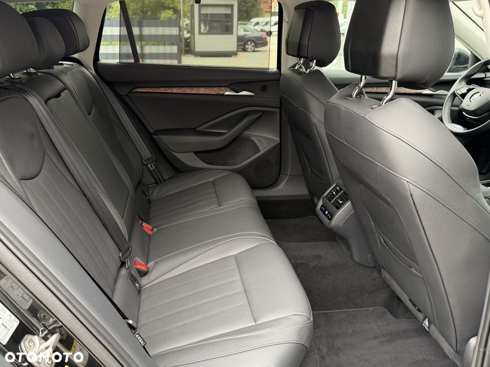 Skoda Superb 2.0 TDI SCR L&K DSG - 25