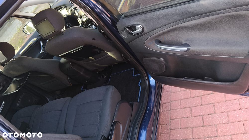 Ford S-Max 2.0 Viva - 32