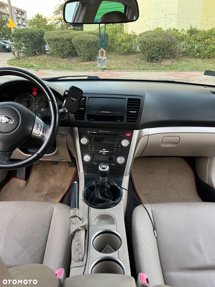 Subaru Legacy 2.0 D Comfort - 23