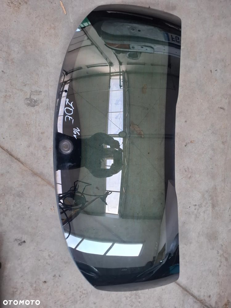 Renault ZOE szyba tył w klapę demontaż 16 r - 1