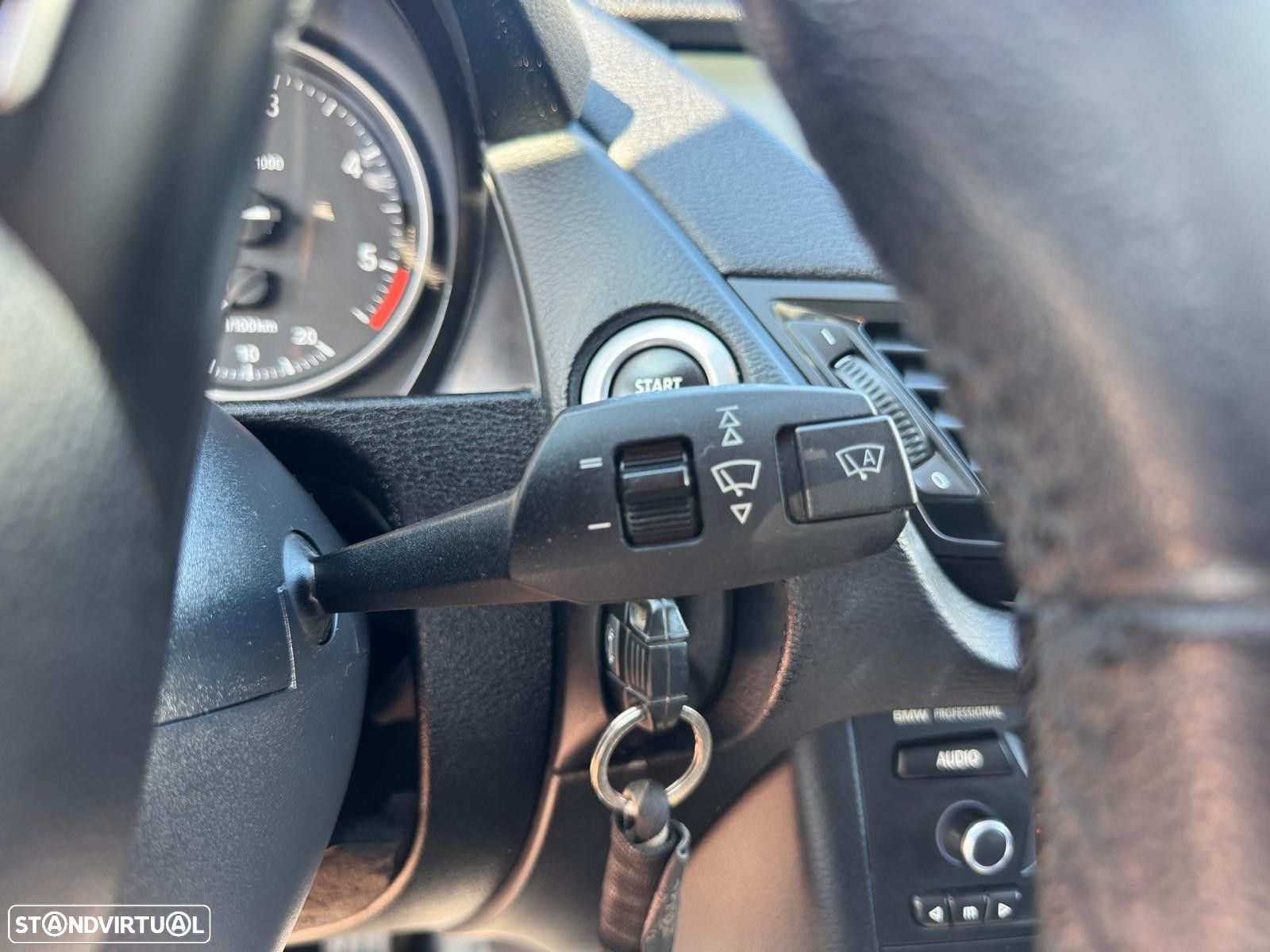 BMW X1 16 d sDrive xLine - 23