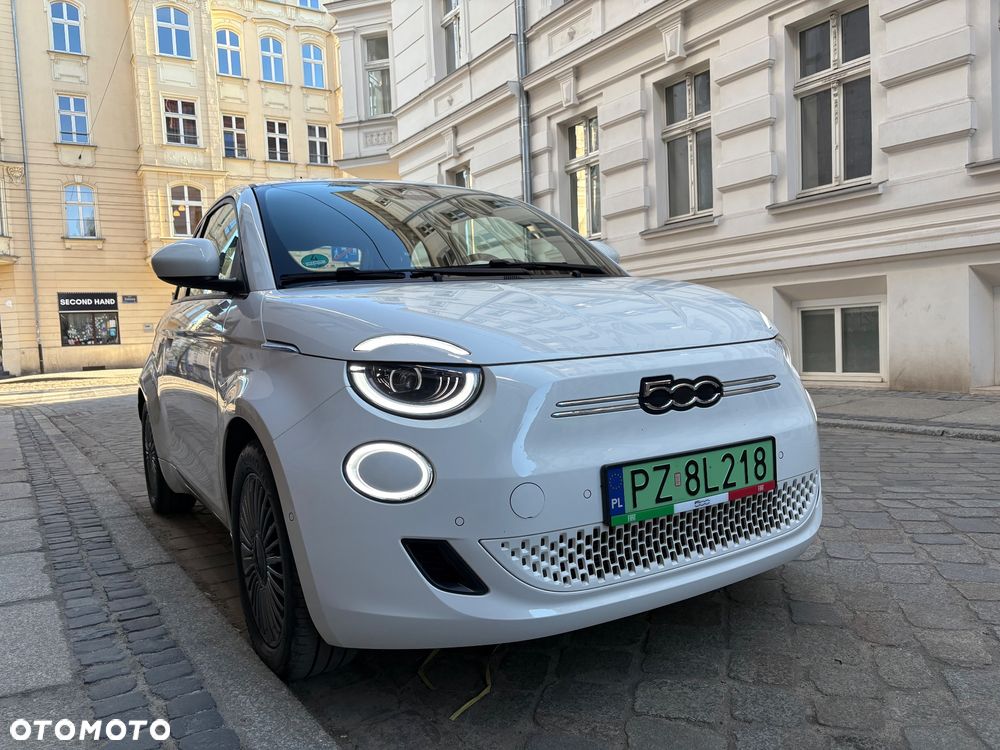 Fiat 500e La Prima - 3