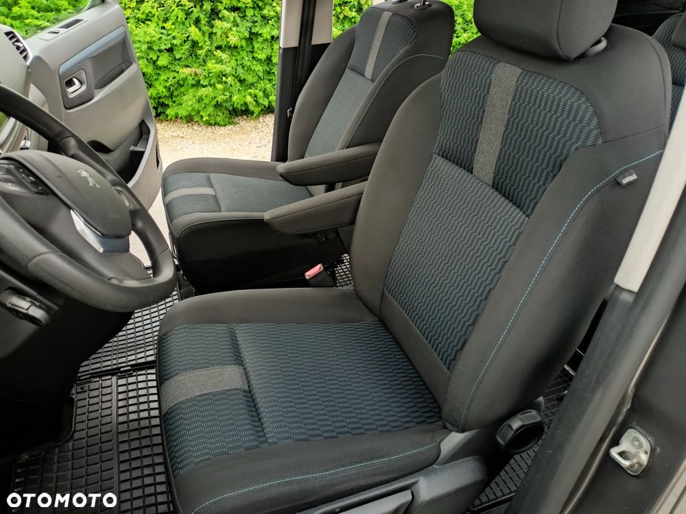 Peugeot Traveller 2.0 BlueHDi Long Business Vip - 18