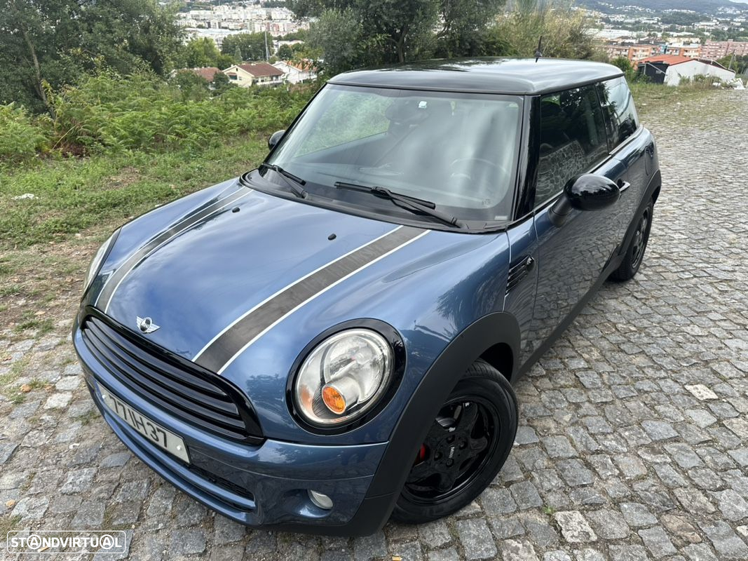 MINI 3 Portas Cooper D - 3