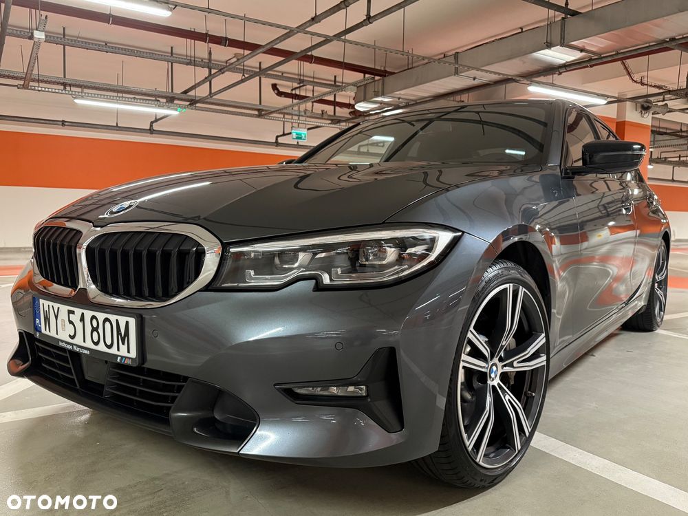 BMW Seria 3 330i Sport Line - 25