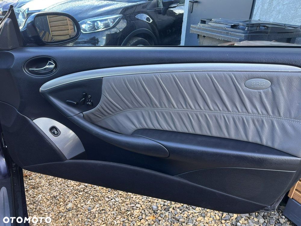 Mercedes-Benz CLK - 28