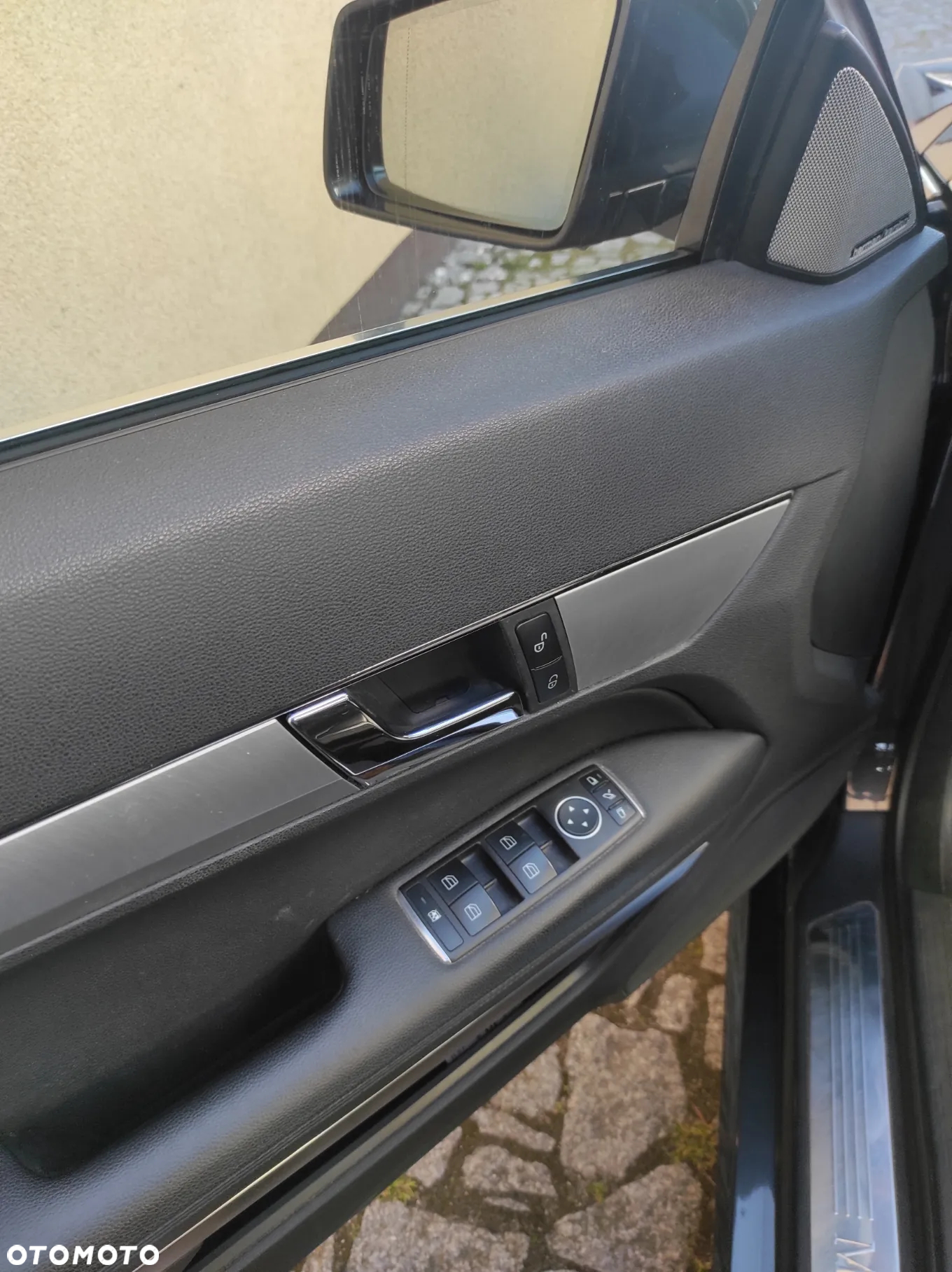 Mercedes-Benz Klasa E 200 CGI BlueEffICIENCY - 25