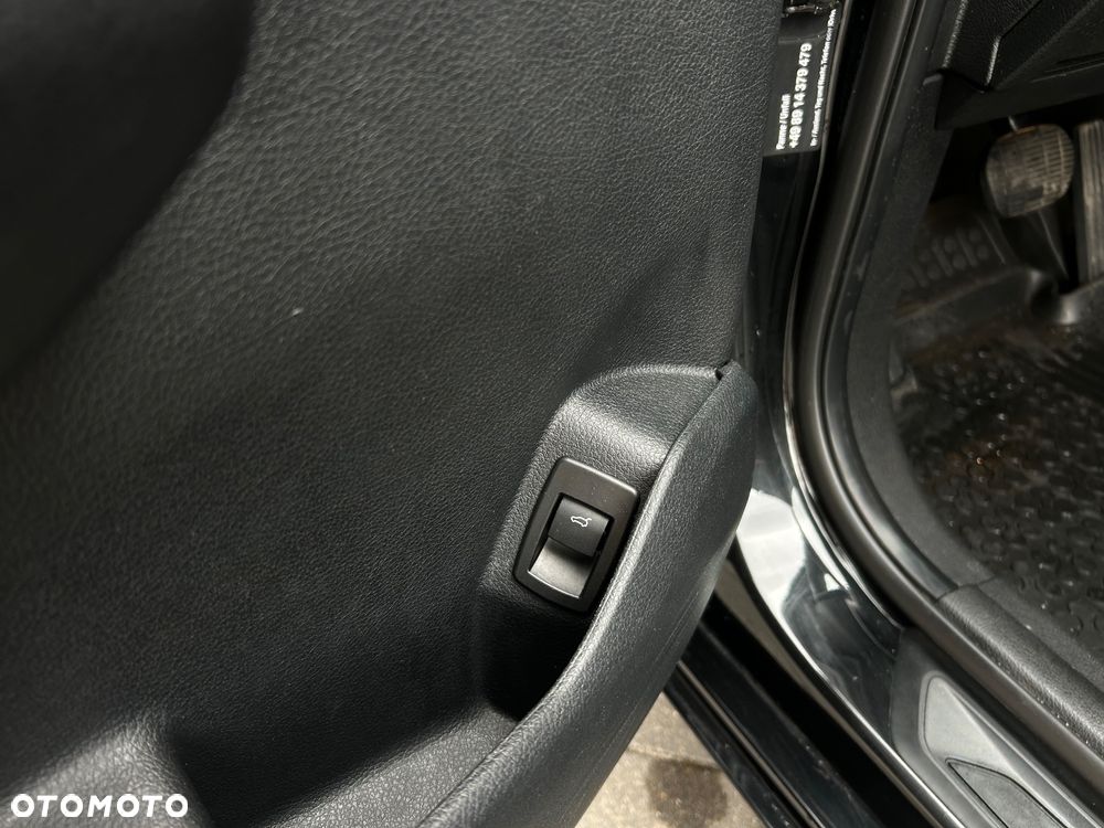 BMW Seria 2 218d Advantage sport - 26