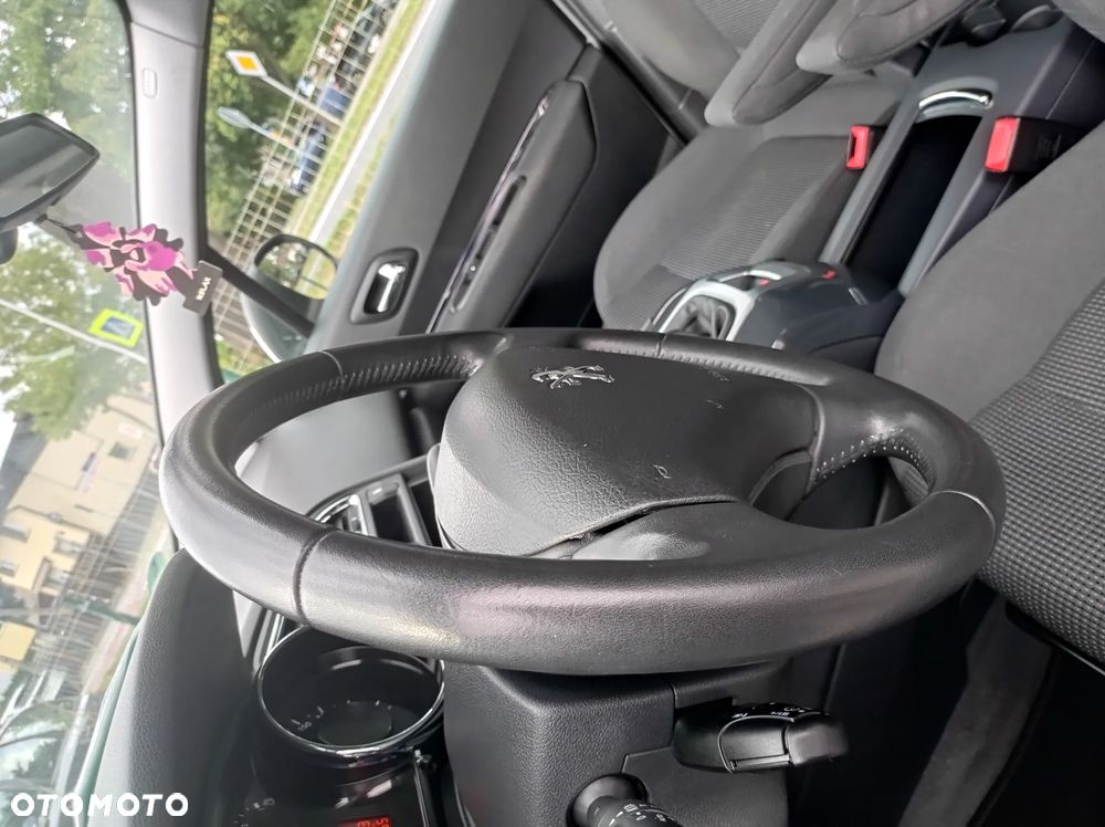 UWAGA ! 2017 PEUGEOT 5008 BENZYNA 131PS KLIMATRONIC NAVI ALU18 MALE KM I WLASC PL - 8