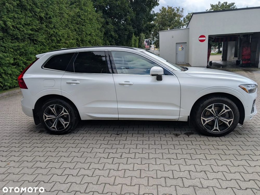 Volvo XC 60 B6 B AWD Momentum Pro - 3