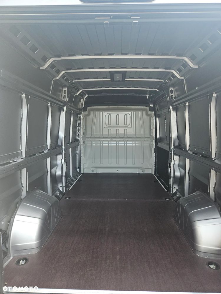 Toyota Proace MAX - 9