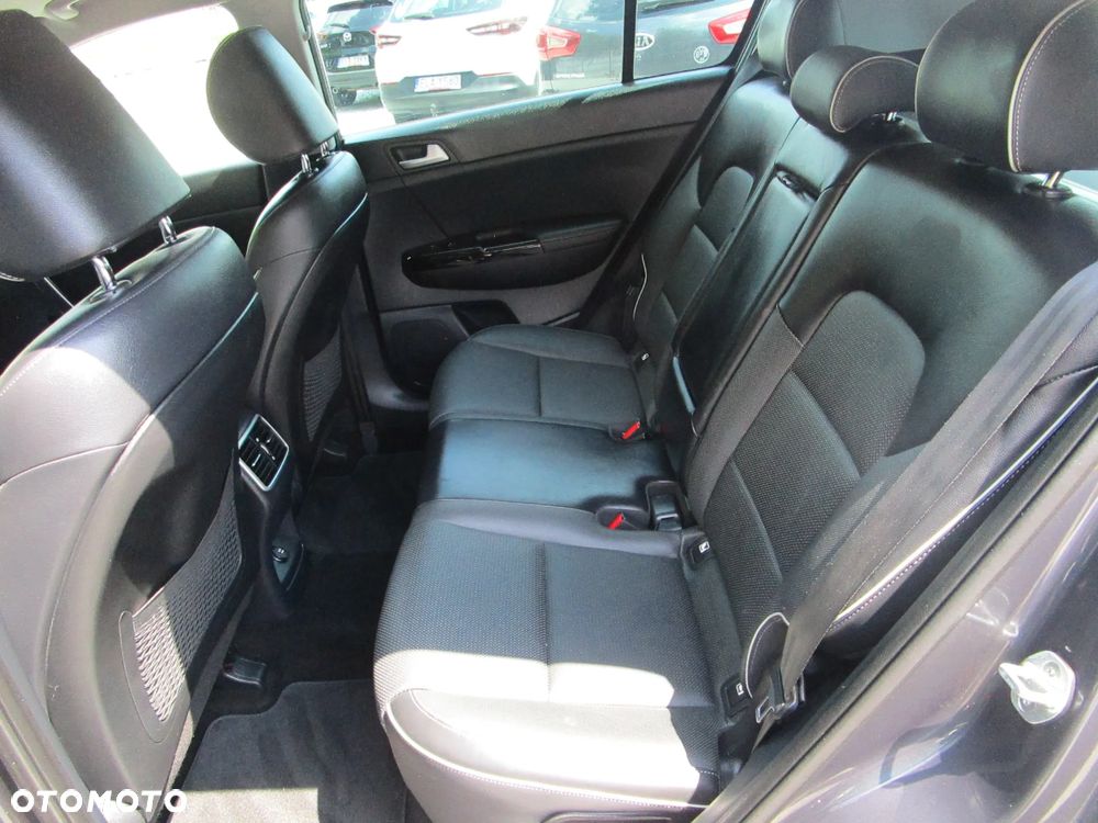 Kia Sportage 1.7 CRDI 2WD ISG Spirit - 26