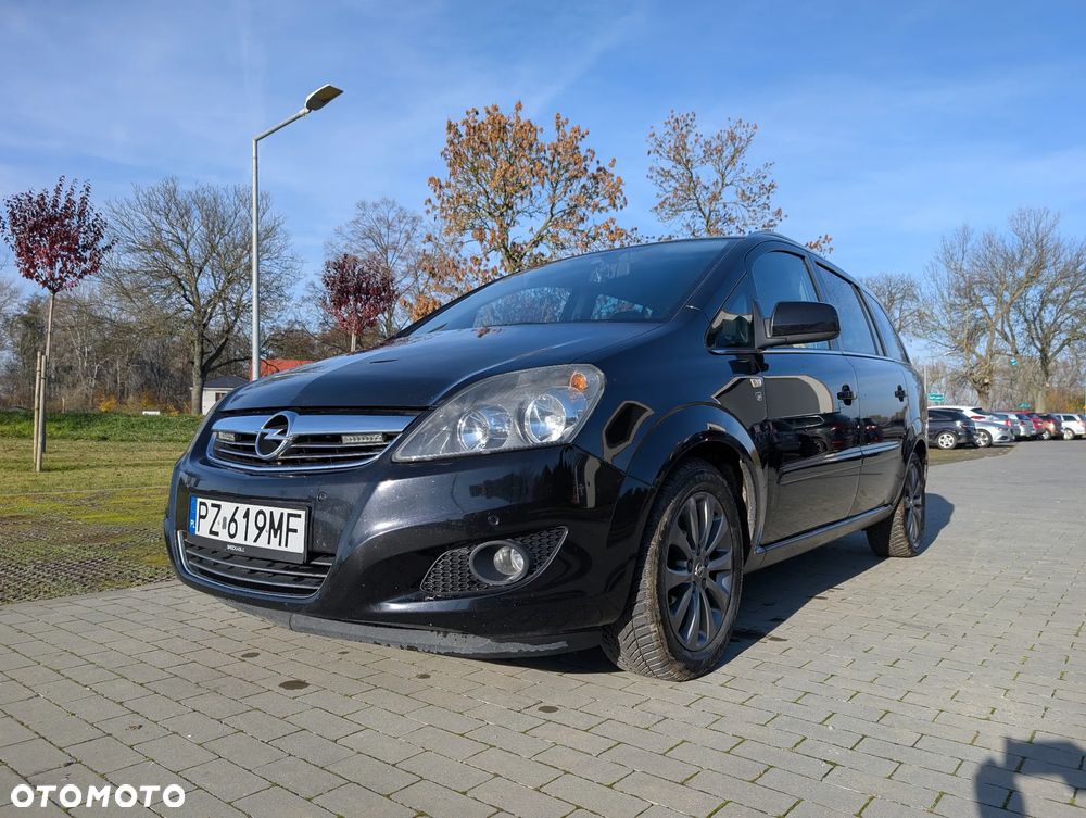 Opel Zafira 1.8 Cosmo - 11