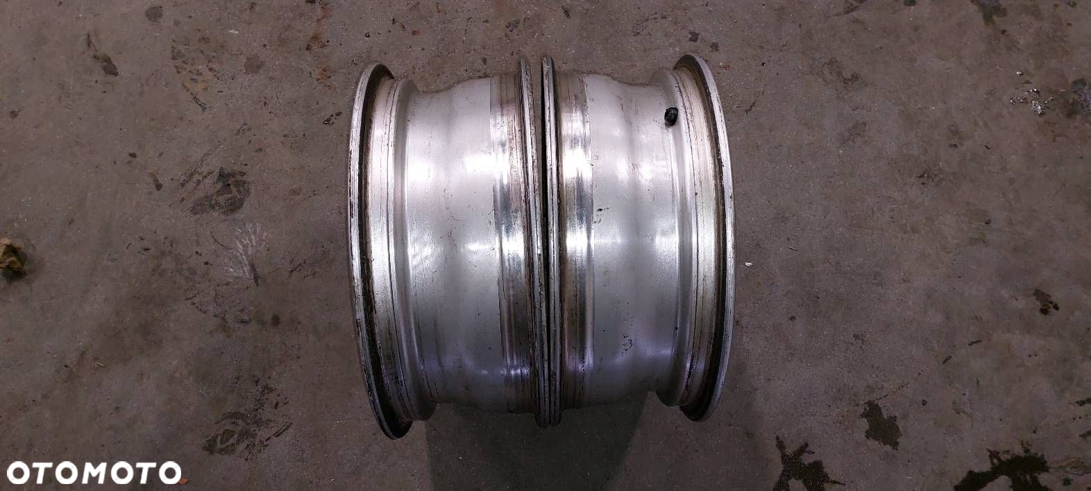 FELGI ALUMINIOWE 2SZT 6Jx16 5x114,3 ET46 FI 67,1 - 2