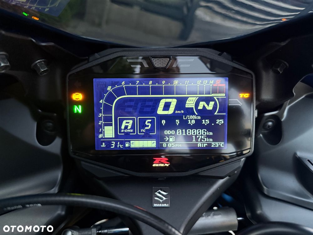 Suzuki GSX-R - 11