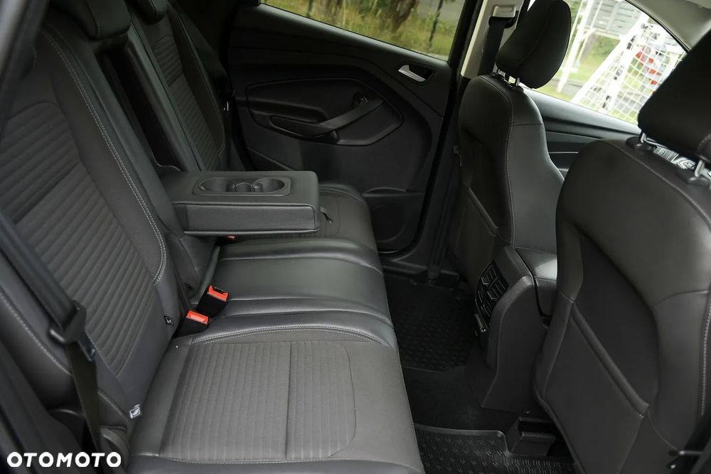 Ford Kuga 2.0 TDCi 4x4 Titanium - 23