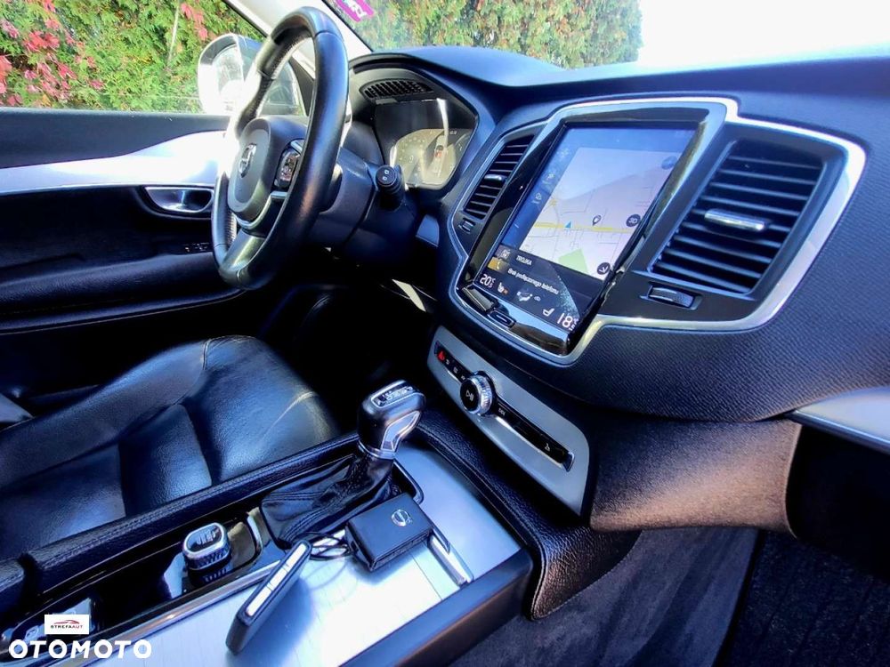 Volvo XC 90 - 17