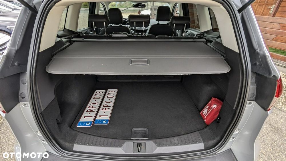 Ford Kuga 2.0 TDCi 2x4 Trend - 35