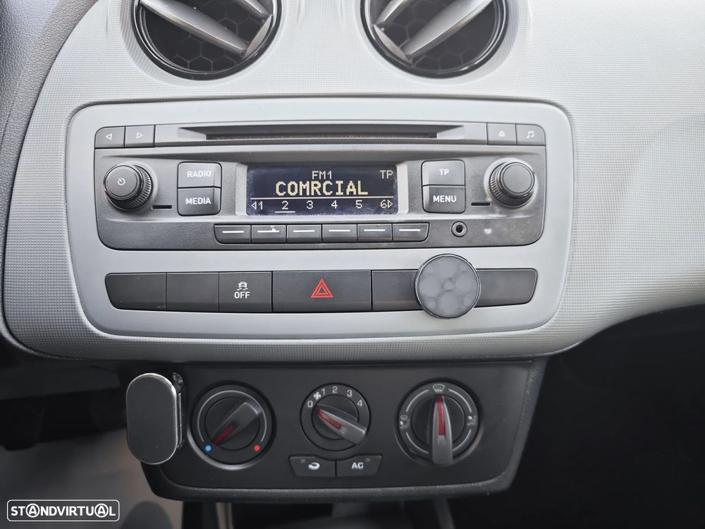 SEAT Ibiza 1.2 12V Reference - 16