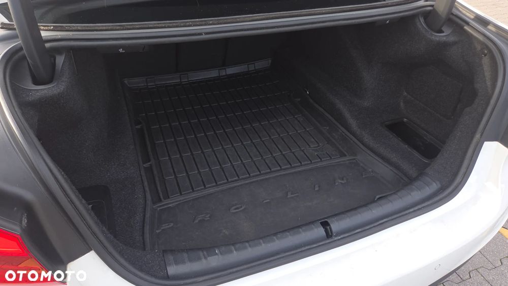 BMW Seria 5 - 17